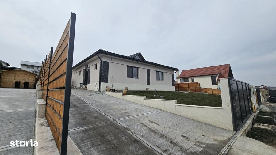 Casă cu 4 camere cu Teren 500 Mp în Baciu