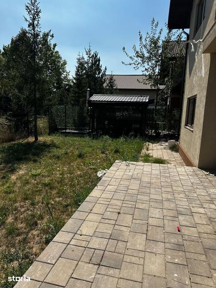 Casă cu 5 camere cu Teren 483 Mp în Corbeanca