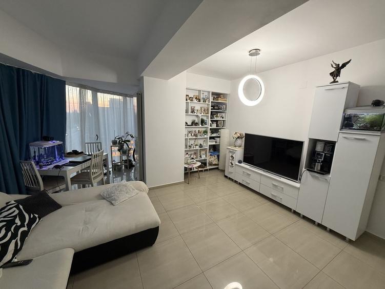Apartament cu 2 camere decomandat, mobilat în Brătianu