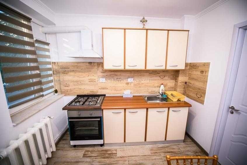 Apartament cu 2 camere semidecomandat în Tomis Mall