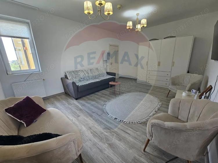 Garsonieră decomandată în Central