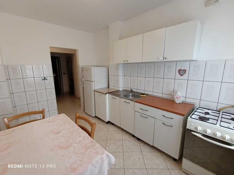 Apartament cu 2 camere decomandat în UTA