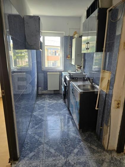 Apartament cu 3 camere decomandat, mobilat în Micro 9
