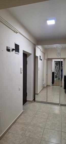 Apartament cu 2 camere, mobilat în Militari