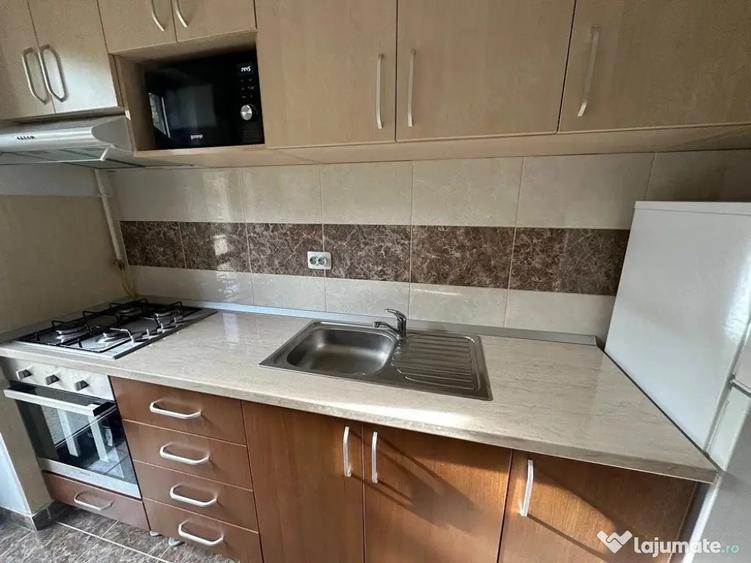 Apartament cu 2 camere decomandat în Berceni