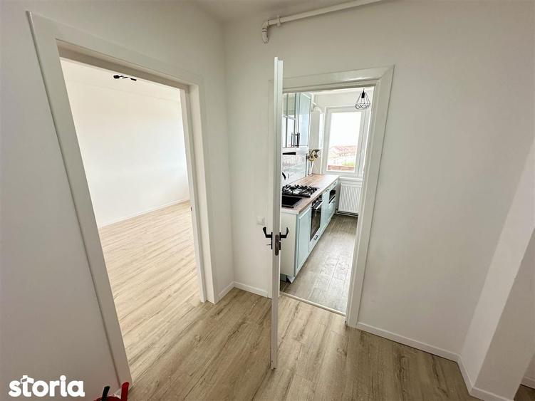Apartament cu 3 camere decomandat în Sub Arini