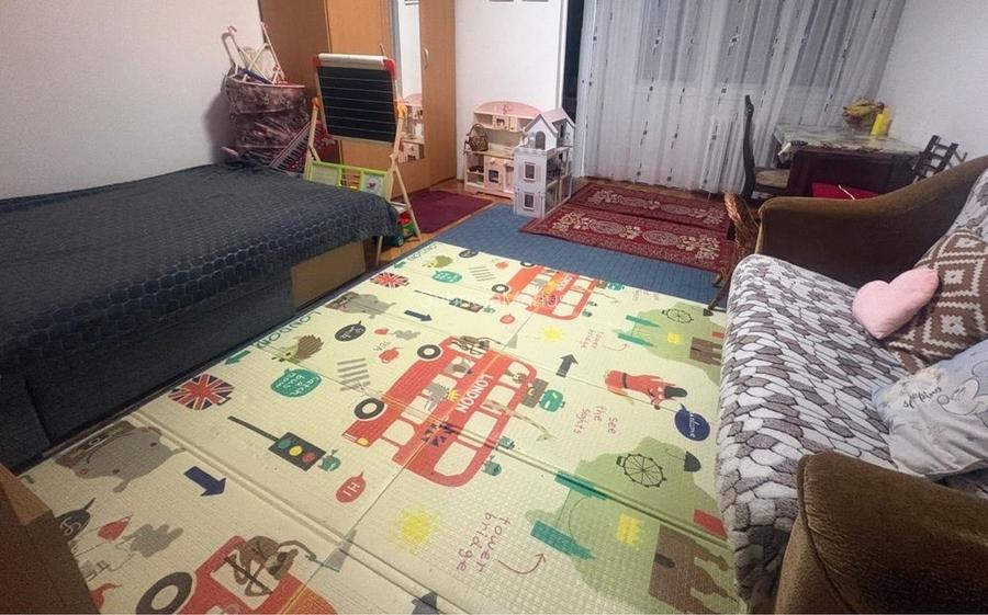 Vand apartame cu o camera
