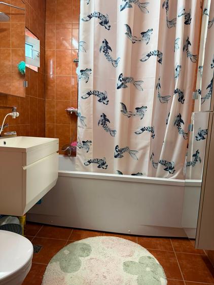 Apartament cu 3 camere decomandat în Drumul Taberei