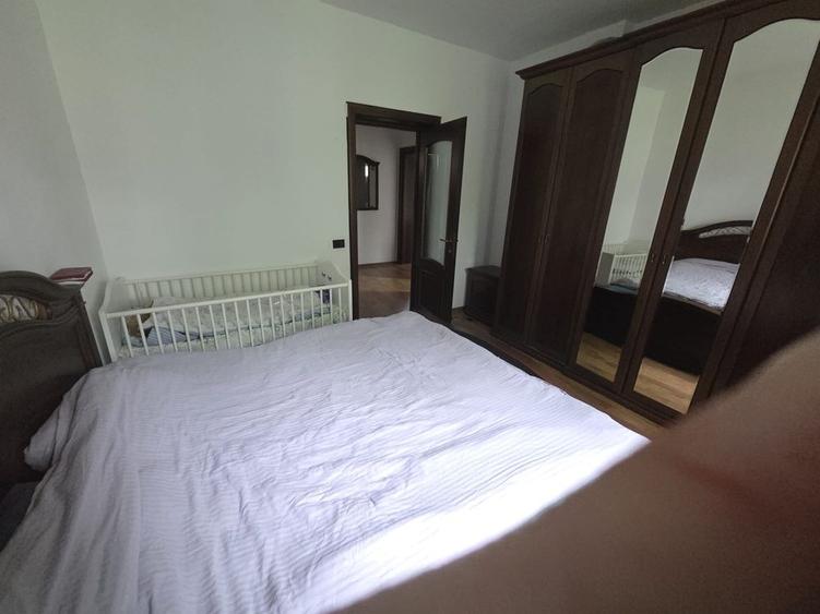 Apartament cu 2 camere decomandat în Hărmanului
