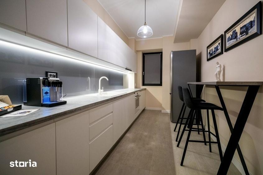 Apartament cu 4 camere decomandat în Herăstrău
