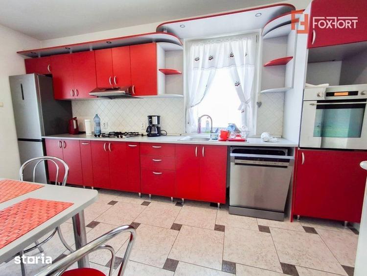 Casă cu 4 camere cu Piscina în Fratelia