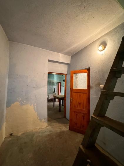 Casă cu 3 camere cu Teren 230 Mp în Central
