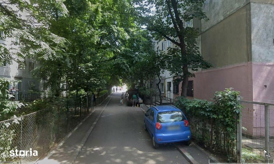 Apartament cu 2 camere semidecomandat în Ferentari