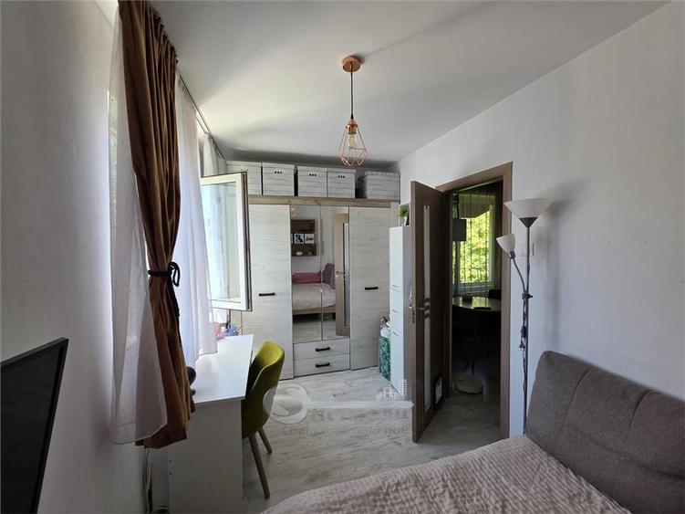 Apartament cu 2 camere nedecomandat, mobilat în Tătărași