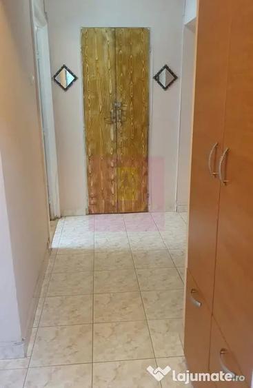 Apartament cu 3 camere decomandat în Morarilor