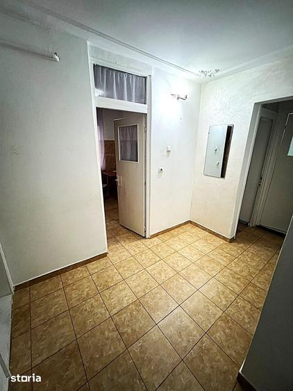 Apartament cu 2 camere decomandat în Nicolina