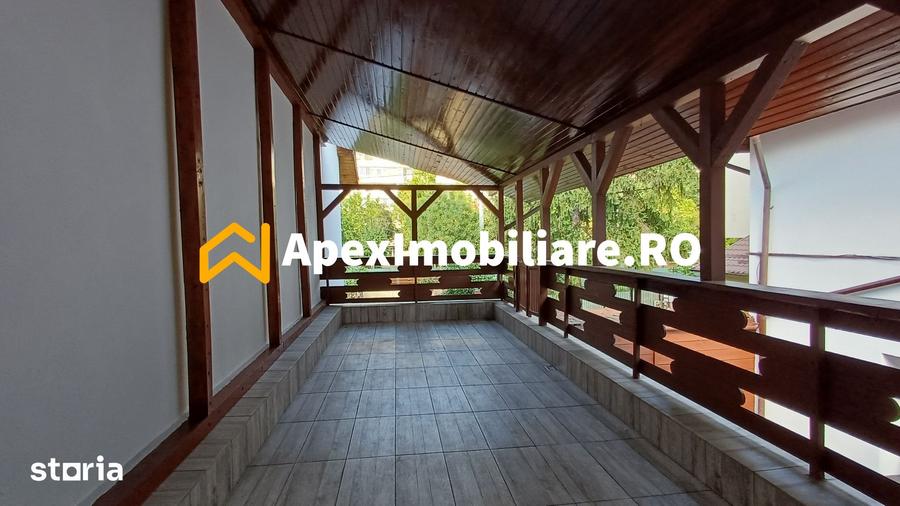 Casă cu 4 camere cu Teren 250 Mp în Domenii