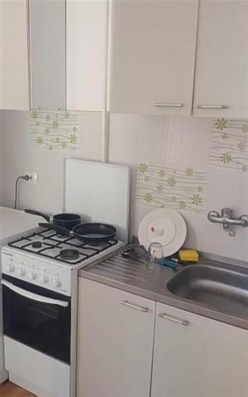 Garsoneiar in Aleea Carpati etaj 4 din 10 mobilata si utilata. - 9