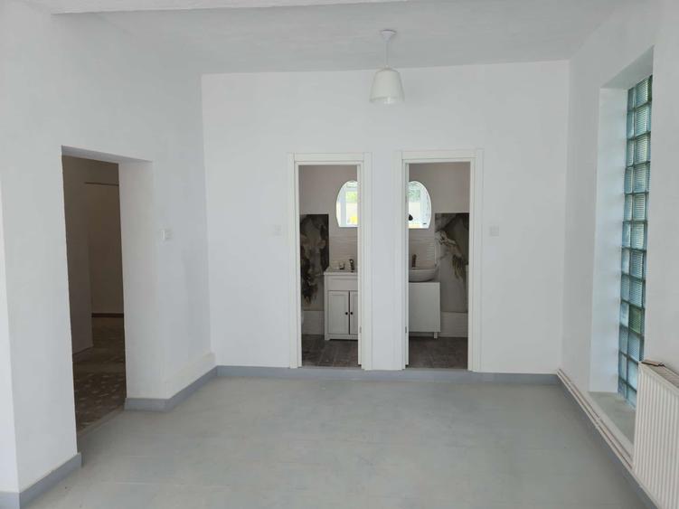 Spațiu comercial, de 150 mp, în Blumăna
