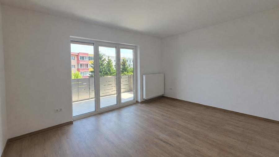 Apartament cu 2 camere decomandat în Avantgarden