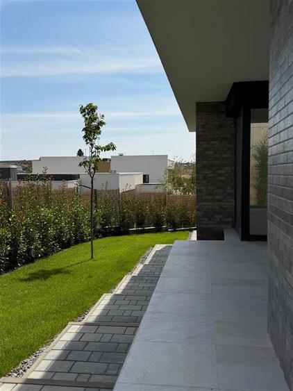 Casă individuală cu 4 camere cu Canalizare în Dealuri Oradea