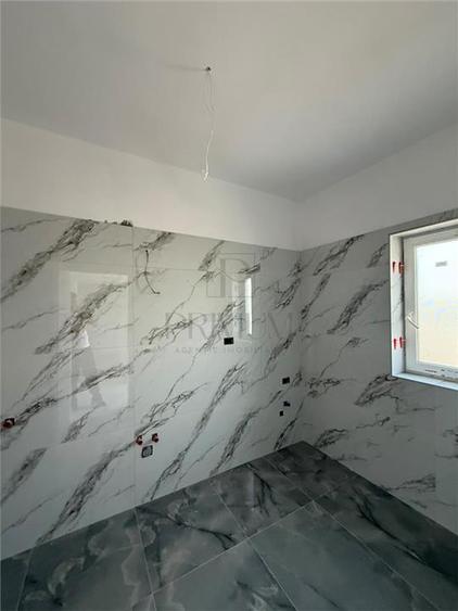 Duplex cu 3 camere cu Canalizare în Moșnița Veche