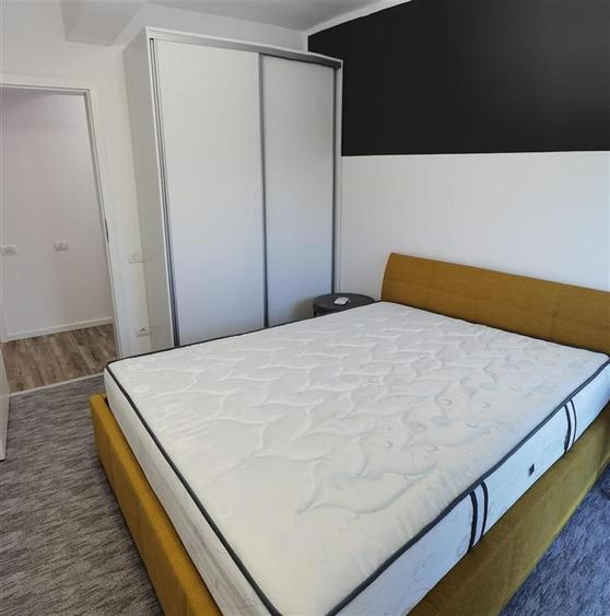 Apartament cu 3 camere decomandat, mobilat în Orașul Vechi