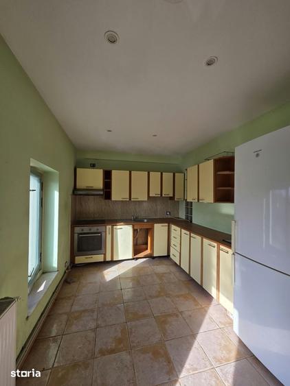 Apartament cu 4 camere în Ultracentral