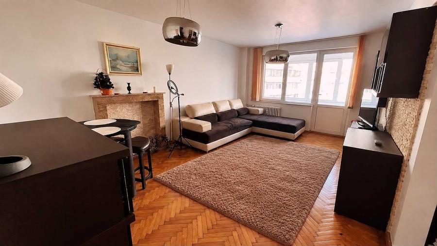 Apartament cu 2 camere semidecomandat în Sala Palatului