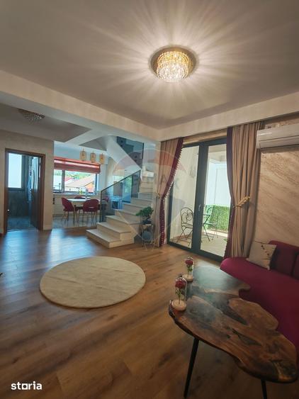 Apartament cu 3 camere, mobilat în Central