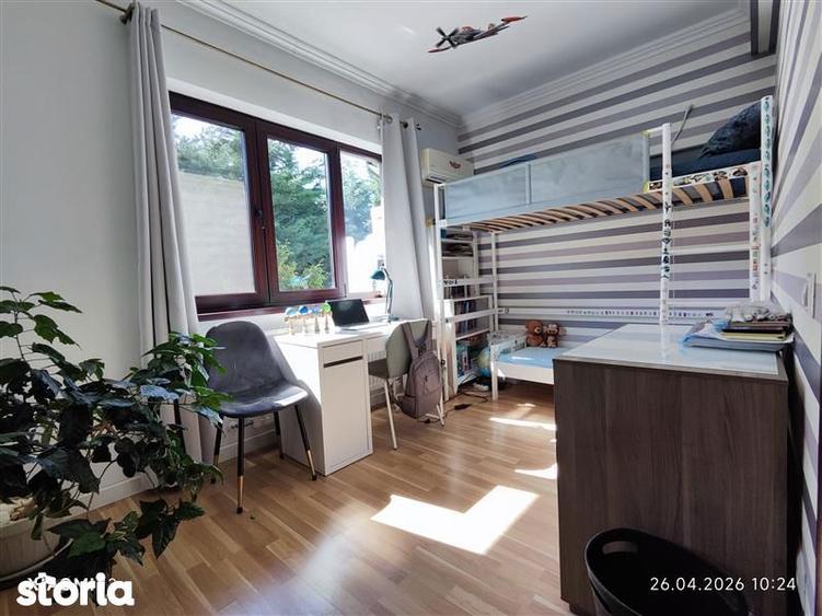 Casă cu 5 camere cu Teren 300 Mp în Mogoșoaia