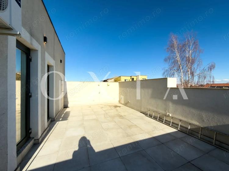 Apartament cu 4 camere decomandat în Giroc