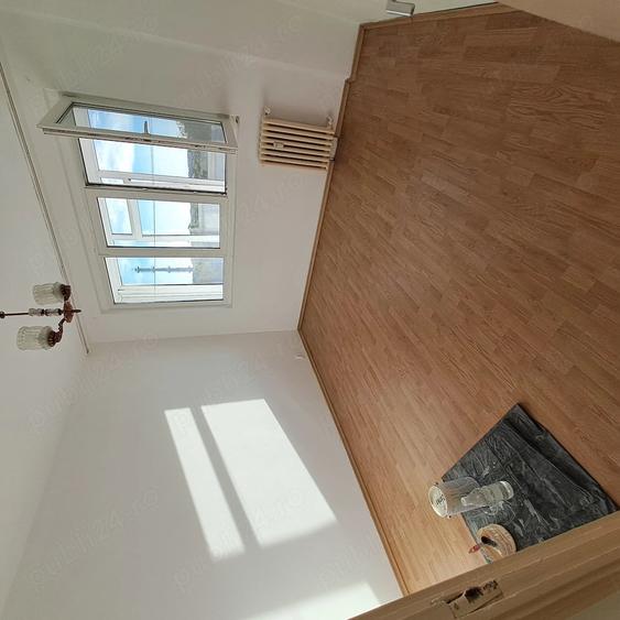 Apartament cu 2 camere semidecomandat în Grivița