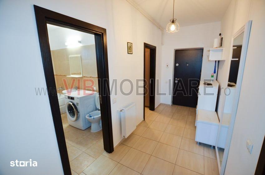 Apartament cu 3 camere decomandat, mobilat în Titan