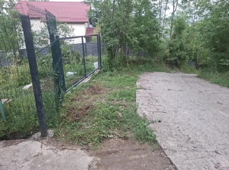 Teren de 873 mp, în Central
