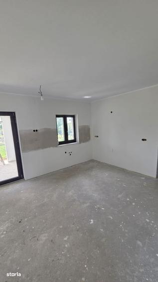 Casă cu 3 camere cu Teren 700 Mp în Viile Satu Mare