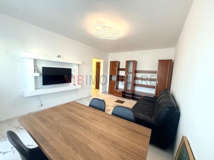 Apartament cu 3 camere decomandat în Banu Manta