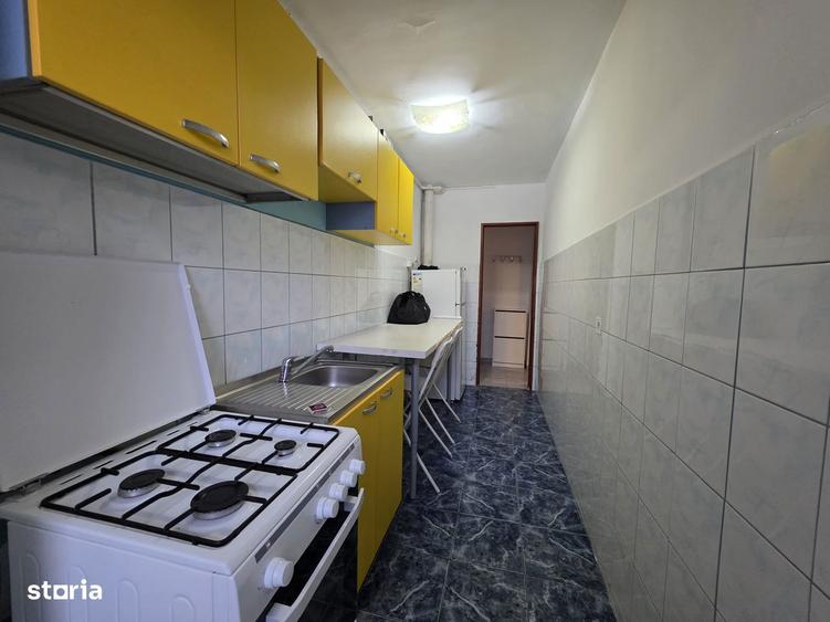 Garsonieră decomandată în Astra
