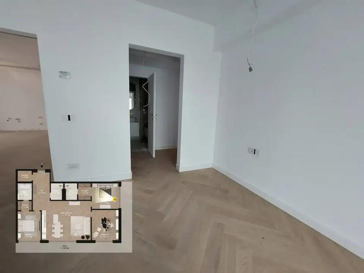 Apartament cu 4 camere semidecomandat în Unirii