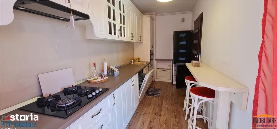 Apartament cu 2 camere, mobilat în Central