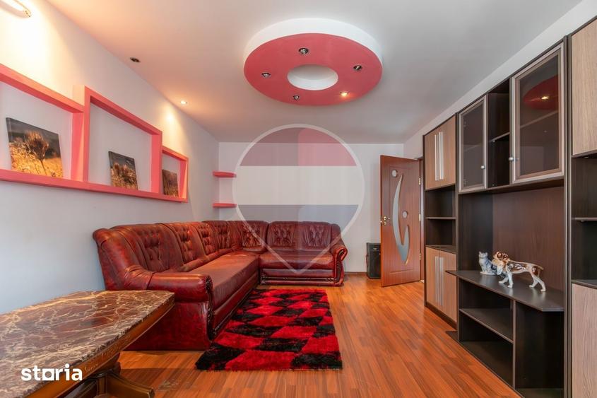 Apartament cu 2 camere decomandat, mobilat în Republicii