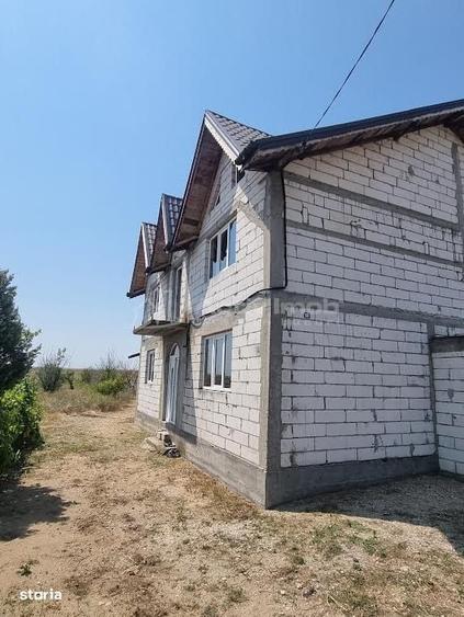 Casa Parter+etaj 1 si mansarda- NANOV - teren 2500 mp - 1