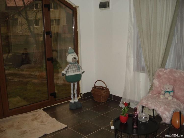 Apartament cu 3 camere decomandat în Șoimuș