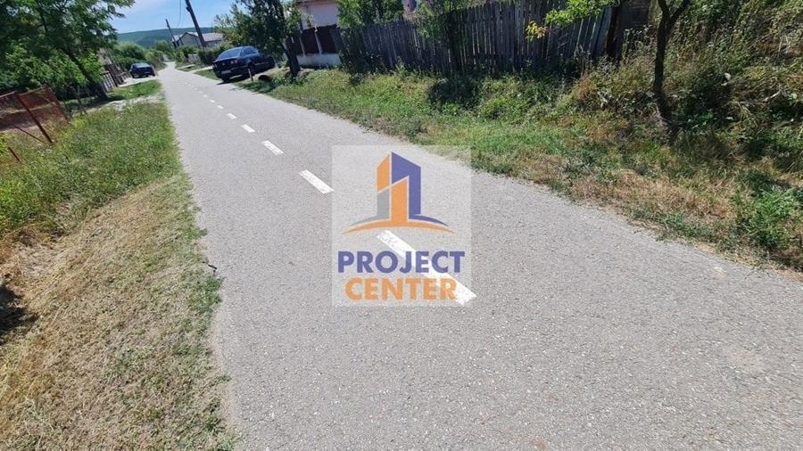 Casă cu 3 camere cu Teren 4525 Mp în Băbana