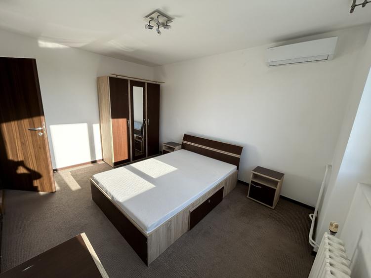 Apartament cu 2 camere decomandat în Complex Studențesc