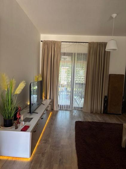 Apartament cu 3 camere decomandat, mobilat în Moșnița Nouă