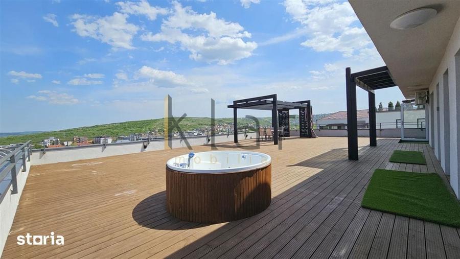 Apartament cu 4 camere semidecomandat în Borhanci