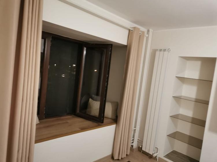 Apartament cu 3 camere decomandat în Tineretului