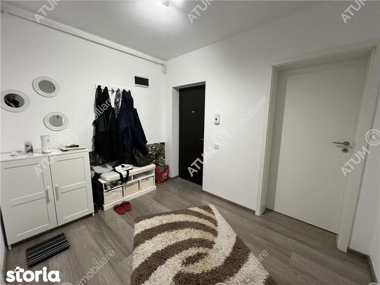 Apartament cu 2 camere decomandat, mobilat în Sud