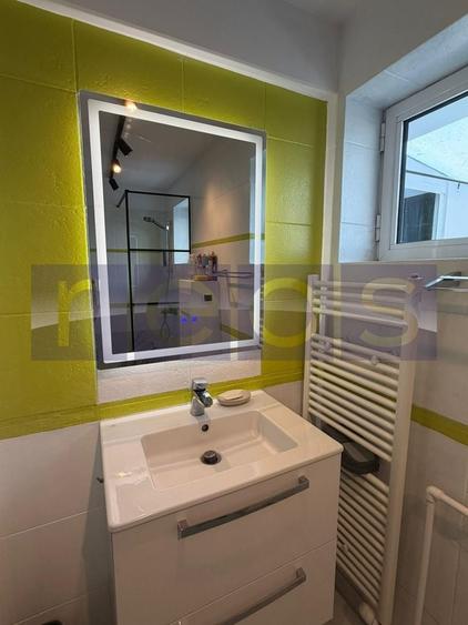 Apartament cu 2 camere semidecomandat, mobilat în Eminescu